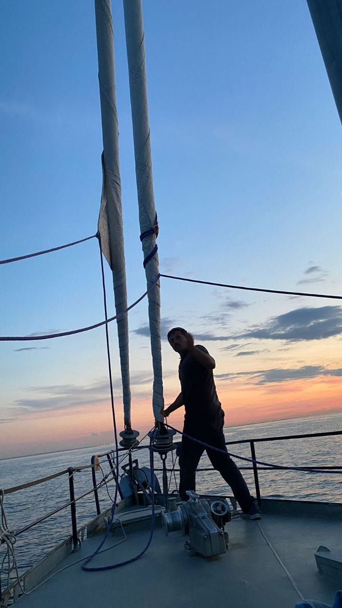 Прогулка на стальной экспедиционной яхте Эпоха - фото 9